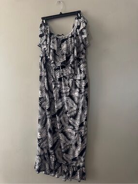 Signature Collection | one shoulder Black & White Leaf Print Maxi Dress | 1X
